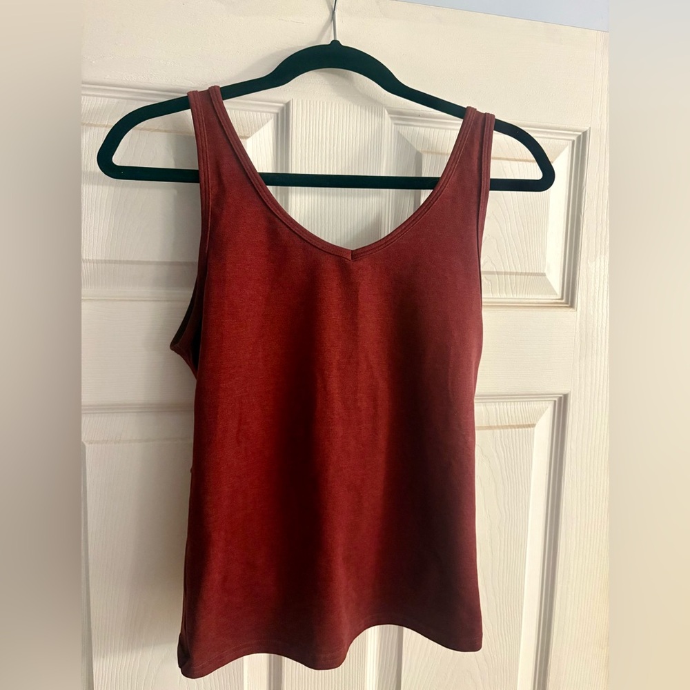 Fleo Burgundy Tank Top *worn once* M